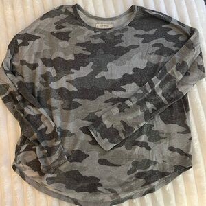 Lucky Brand Green Camo Long Sleeve Top